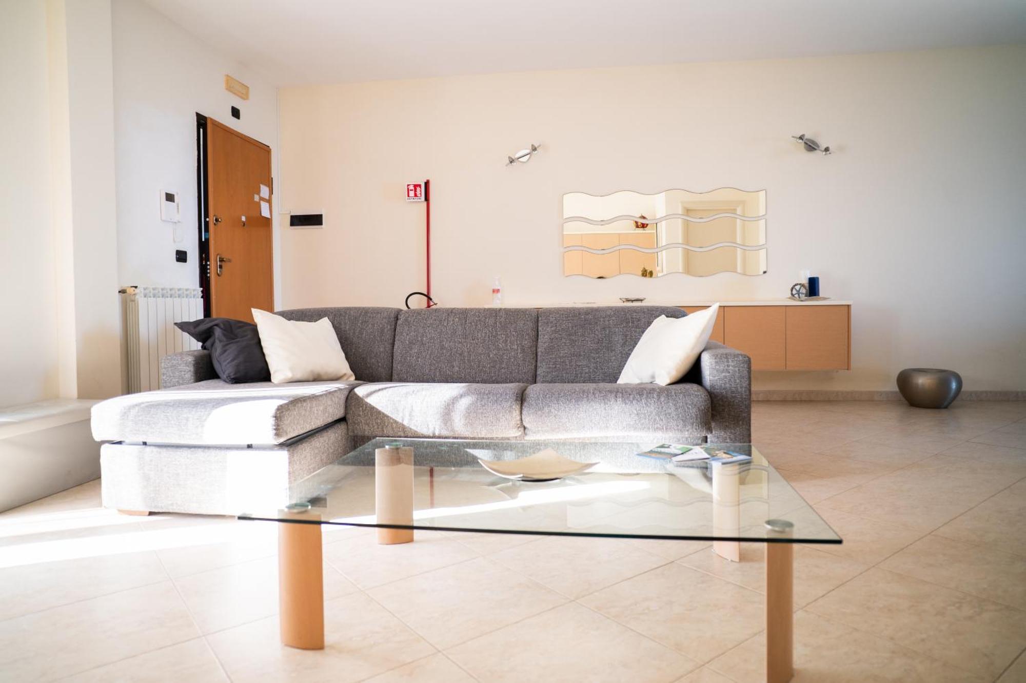 Milu'Seaview Ampia Casa Vista Mare Lägenhet Giovinazzo Exteriör bild
