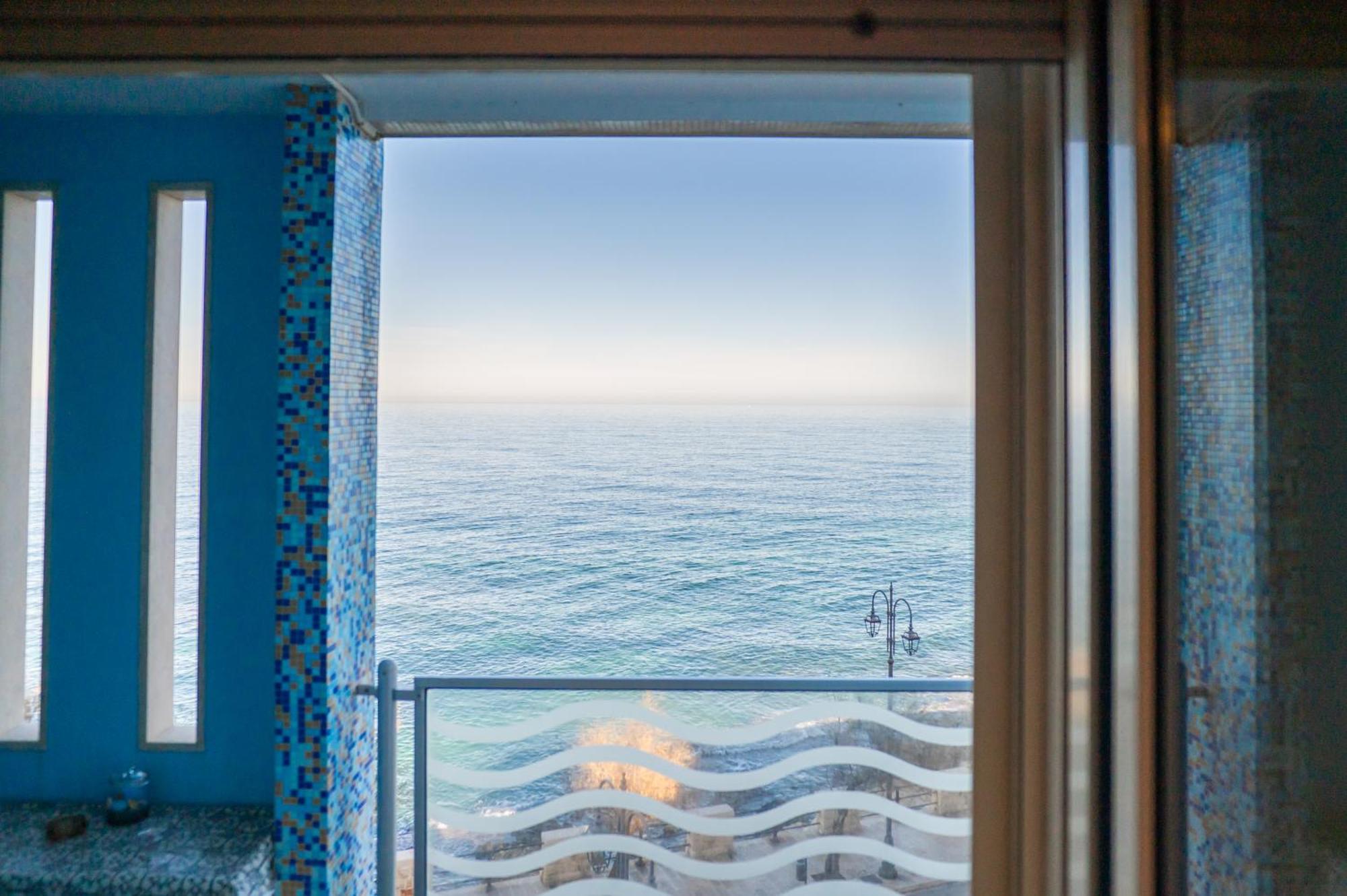 Milu'Seaview Ampia Casa Vista Mare Lägenhet Giovinazzo Exteriör bild
